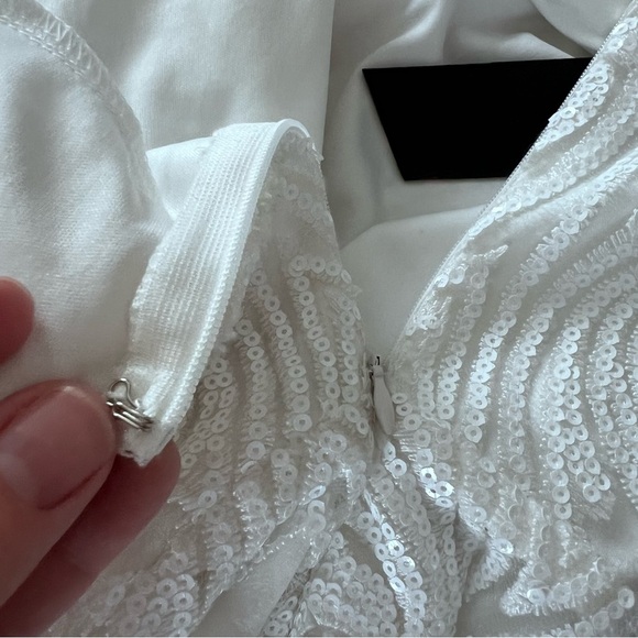 NWT Lulu’s Madina White Sequined One Shoulder Bodycon Dress size Small - Picture 13 of 16